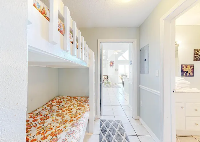 Direct Gulf Front With Pools & Hot Tubs - Steps To Holiday home