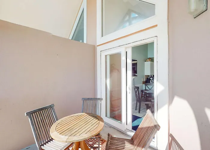 Direct Gulf Front With Pools & Hot Tubs - Steps To Holiday home