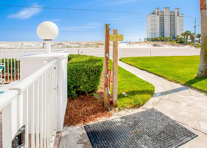 Direct Gulf Front With Pools & Hot Tubs - Steps To Holiday home Gulf Shores